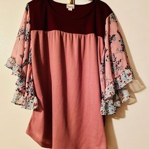 Baea top size 1X, mauve and burgundy NWOT